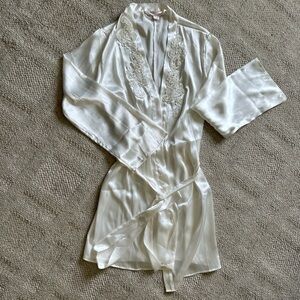 Victoria's Secret Ivory Satin Beaded Robe LG